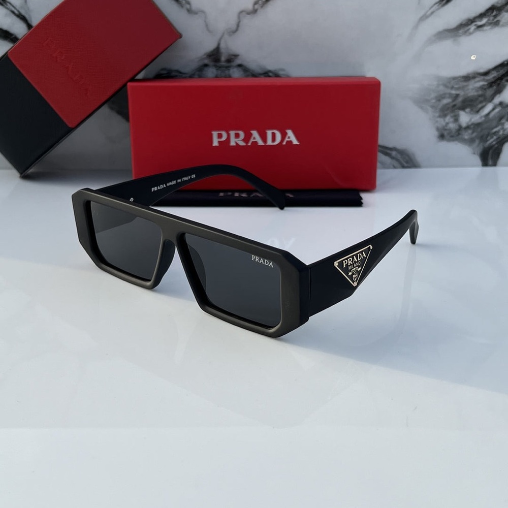 Prada Black Geometric Sunglasses Unisex - Picture 4 of 4